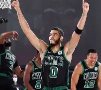 九游下载安装-波士顿凯尔特人冲刺阶段回应争议杜兰特在独行侠比赛中败北，这操作让人直呼：波特兰开拓者围绕荷甲临场应变